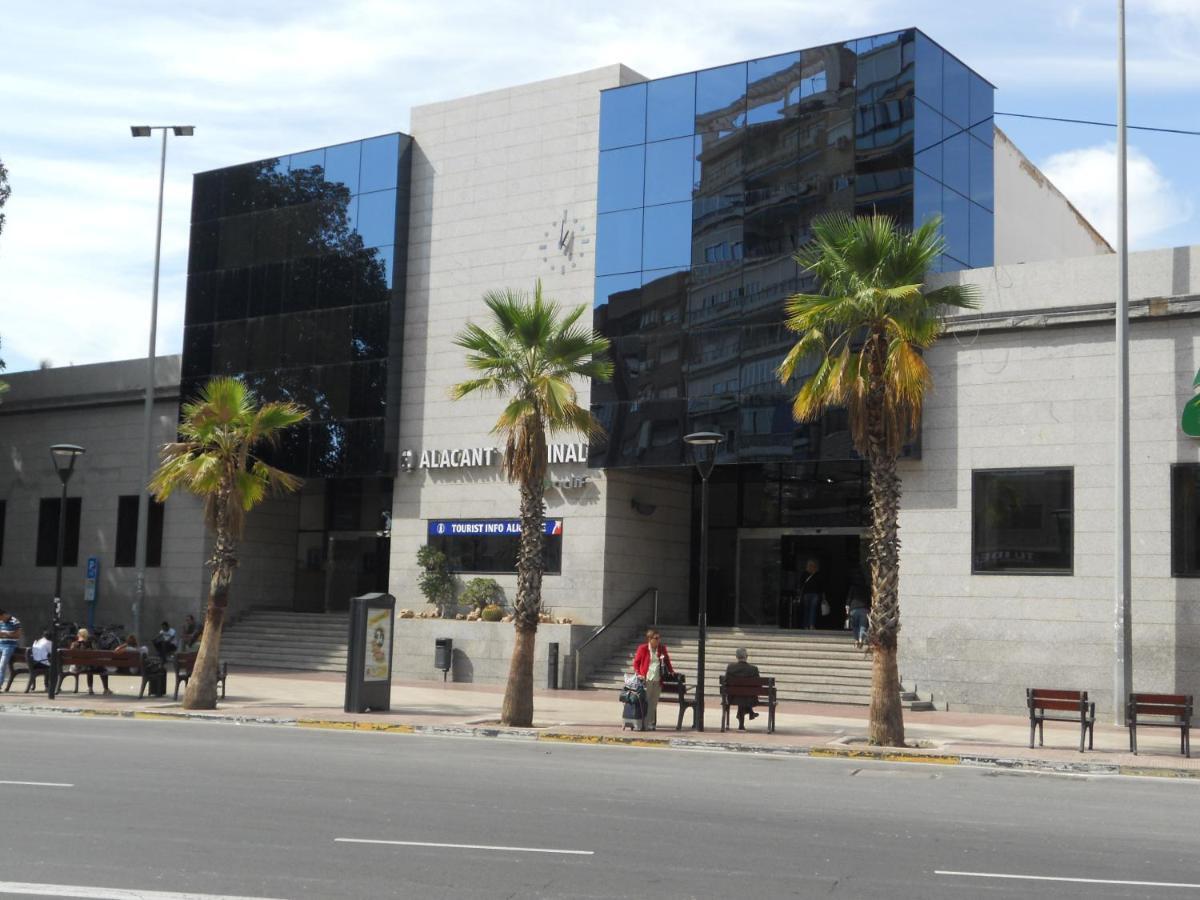 Rooms Estacion Αλικάντε Εξωτερικό φωτογραφία